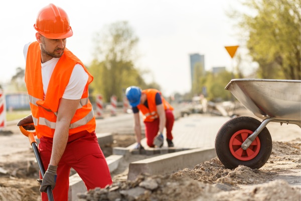 Outdoor Workers Could Enjoy Greater Protection Under New Law That Targets Heat Related Illness sternberg blog 1